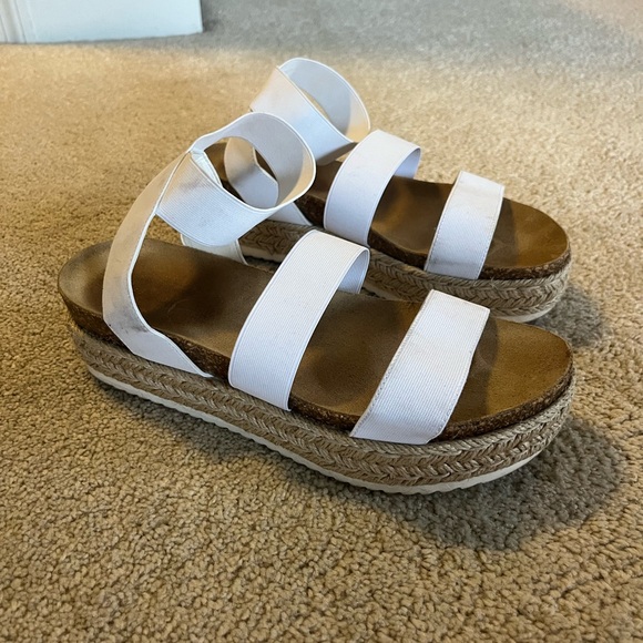 Steve Madden Platform Shoes - Picture 2 of 3